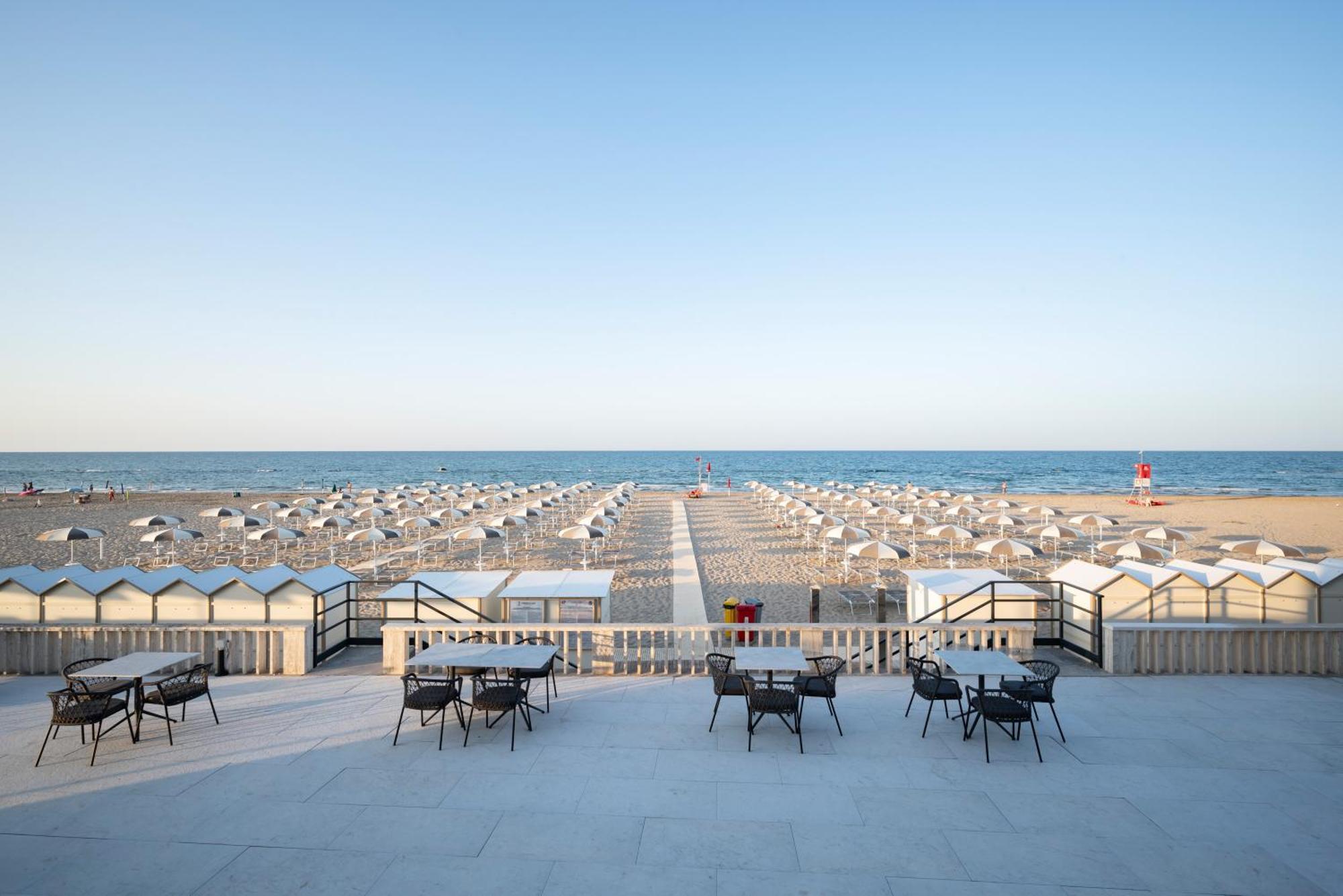 Hotel Playa Suite Fano Exterior photo